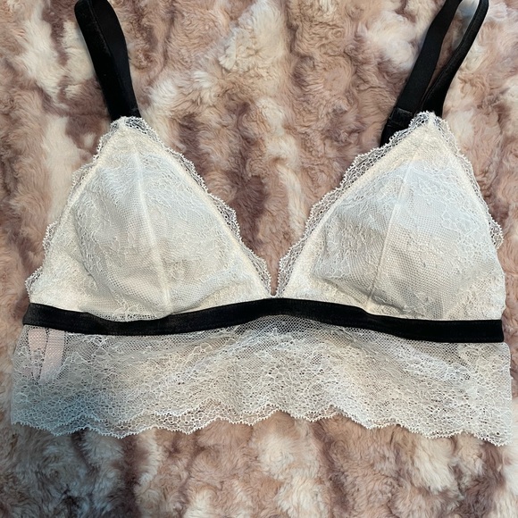 Victoria secret bralette 3 pack - Picture 9 of 9